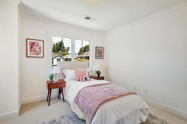 1601 Kentfield Avenue, Redwood City CA: https://media.crmls.org/mediaz/70bd3d88-e65a-47fa-a92c-3a59b522f91b.jpg