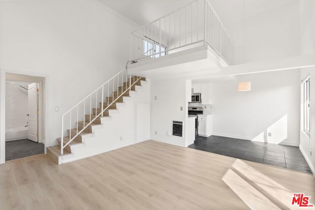 1125 Pico Boulevard, Santa Monica CA: https://media.crmls.org/mediaz/70be22d8-32e9-44b6-b44e-d474d07cde71.jpg