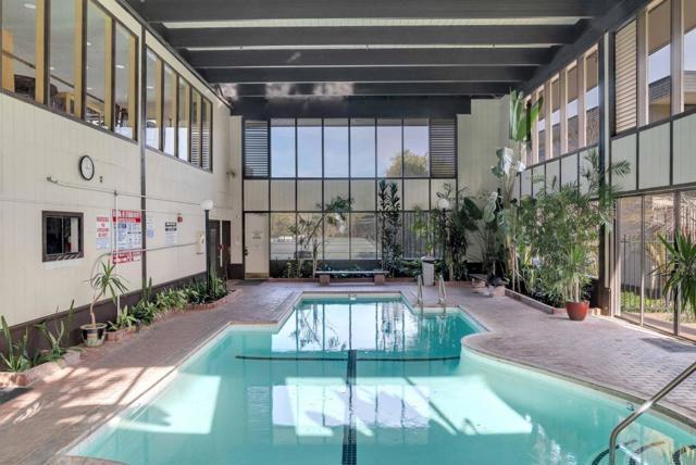 5202 Shelter Creek Lane, San Bruno CA: https://media.crmls.org/mediaz/70bed146-8de3-46e3-a281-a7e94e5abaee.jpg