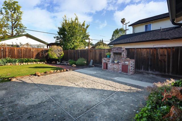 1681 La Pradera Drive, Campbell CA: https://media.crmls.org/mediaz/70bed920-25e7-4ae8-8c4a-a847e2a8889c.jpg