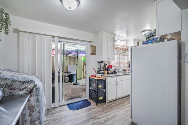 923 Delport Avenue, Santa Rosa CA: https://media.crmls.org/mediaz/70bef956-d01f-47f8-a6b1-b6179b55ad27.jpg