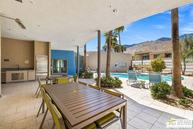 930 E Palm Canyon Drive, Palm Springs CA: https://media.crmls.org/mediaz/70bf2f50-1f75-4325-a7eb-43f4b58f8e30.jpg