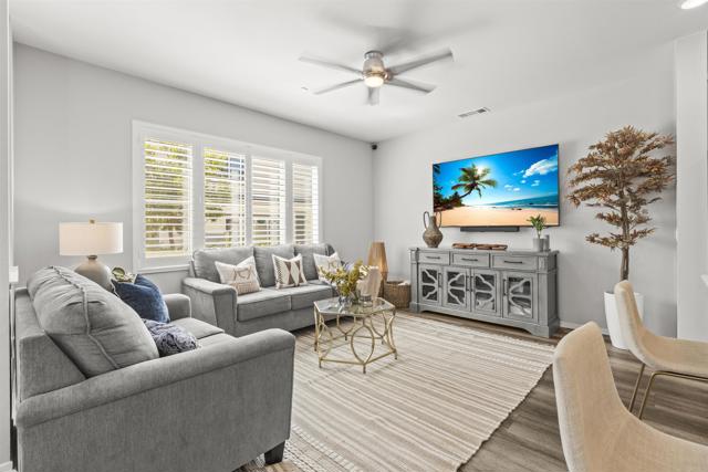 323 CITRINE TRAIL, Fallbrook CA: https://media.crmls.org/mediaz/70bfcd58-1ea4-4b26-a03f-f63519a232a9.jpg