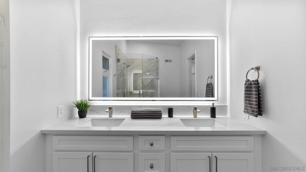 MLS #250043046SD image #32