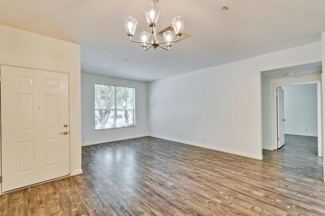 951 S 12th Street, San Jose CA: https://media.crmls.org/mediaz/70c101b1-3b77-467d-98b5-3827e700f27e.jpg