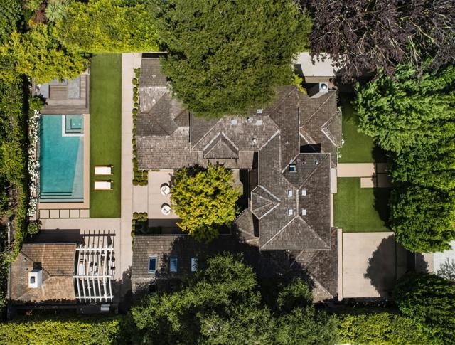 1661 University Avenue, Palo Alto CA: https://media.crmls.org/mediaz/70c1f4d7-630f-4c62-9f51-1d1488f354b0.jpg