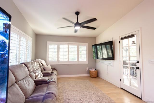 11534 Manzanita Rd, Lakeside CA: https://media.crmls.org/mediaz/70c25bcf-fc9e-4b9a-9fbf-4a161fd05bc7.jpg