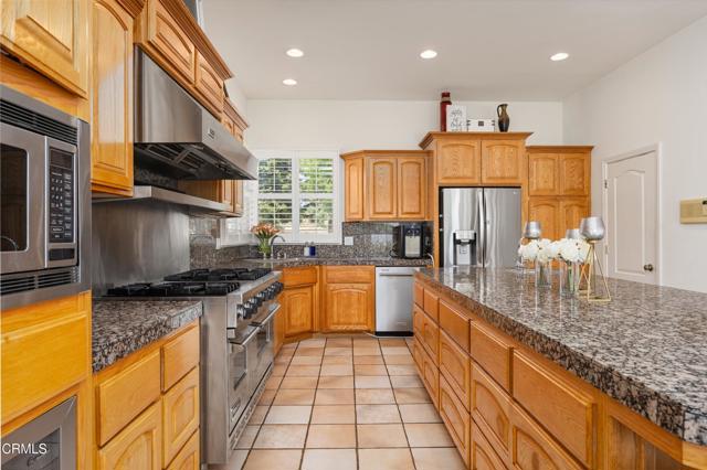 Detail Gallery Image 31 of 71 For 6301 Uplands of the Kern Dr, Bakersfield,  CA 93308 - 5 Beds | 4/1 Baths