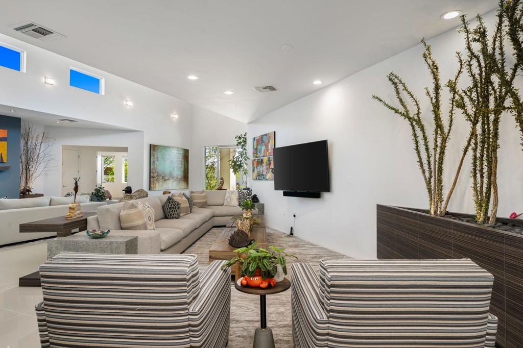 MLS #219138921DA image #8