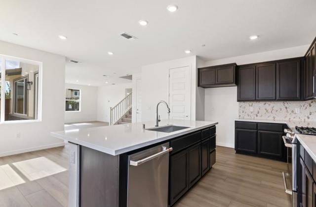 2517 Lake Club Drive, Fairfield CA: https://media.crmls.org/mediaz/70c3a090-c4fe-466d-b7c9-fe6e2e7af3cd.jpg