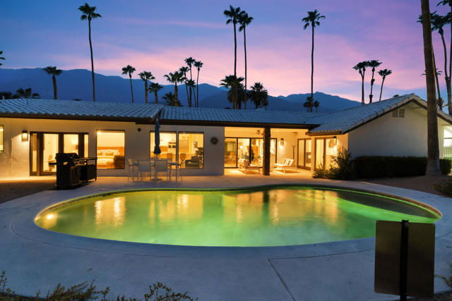 2598 S Camino Real, Palm Springs CA: https://media.crmls.org/mediaz/70c409fa-d884-4c1e-943e-9e392bd11c07.jpg