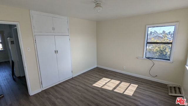 832 W Imperial Highway, Los Angeles CA: https://media.crmls.org/mediaz/70c492e3-5261-4522-86fc-f4a111998788.jpg