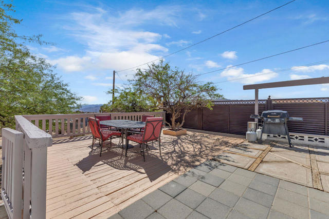 5797 Linda Lee Drive, Yucca Valley CA: https://media.crmls.org/mediaz/70c4d061-d046-40b7-90eb-4530131af319.jpg