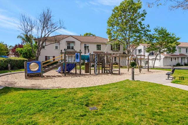 35580 Monterra Terrace, Union City CA: https://media.crmls.org/mediaz/70c5a61f-258c-40b0-9e74-fcaef7ed101f.jpg