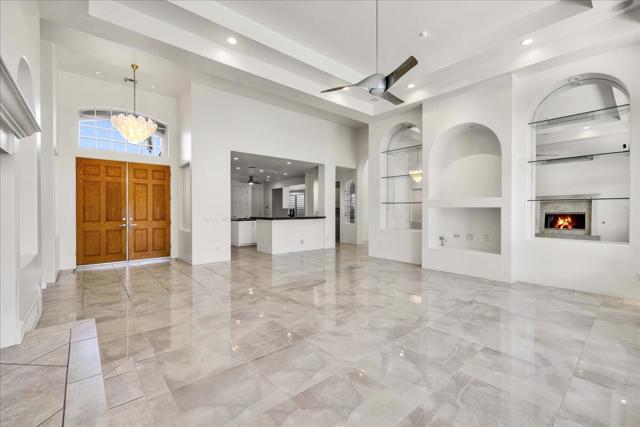 14 Collegiate Circle, Rancho Mirage CA: https://media.crmls.org/mediaz/70c82d25-6986-4239-bd84-6470ee42d1d4.jpg