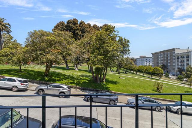 2121 Laguna Street, San Francisco CA: https://media.crmls.org/mediaz/70c8d0ee-7162-40df-9afe-1ab1c9047b7f.jpg