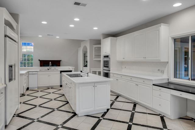 Detail Gallery Image 12 of 68 For 4286 La Canada Rd, Fallbrook,  CA 92028 - 3 Beds | 3/1 Baths