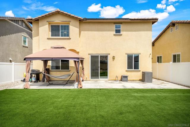 30499 Ridgely Way, Menifee CA: https://media.crmls.org/mediaz/70c98575-94bc-4931-9382-9b1647e3ef7d.jpg