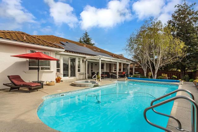 95 Marcus Court, Hollister CA: https://media.crmls.org/mediaz/70c9da3e-d361-4ea2-8952-78436e148754.jpg