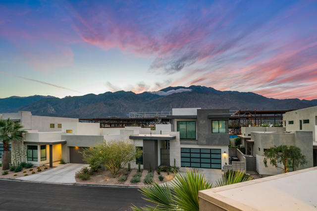 188 Blue Moon Drive, Palm Springs, CA 92262