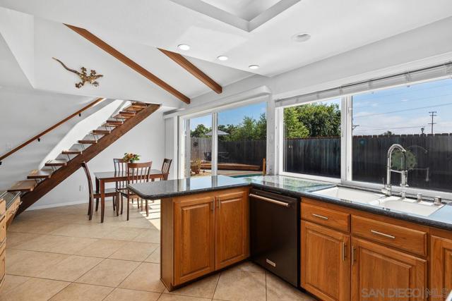 1454 Lantana Avenue, Chula Vista CA: https://media.crmls.org/mediaz/70caa024-8237-414e-a59c-d777642e130d.jpg