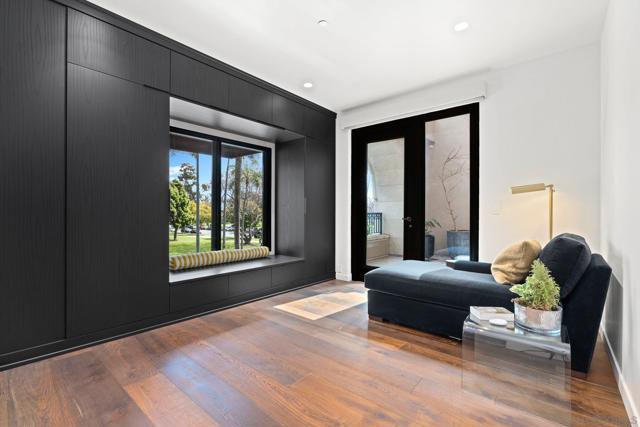 2500 6th Ave, San Diego CA: https://media.crmls.org/mediaz/70cad689-1029-4b42-b49f-1510fca99c36.jpg