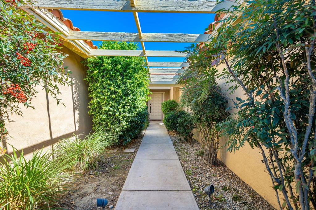 MLS #219125157DA image #15