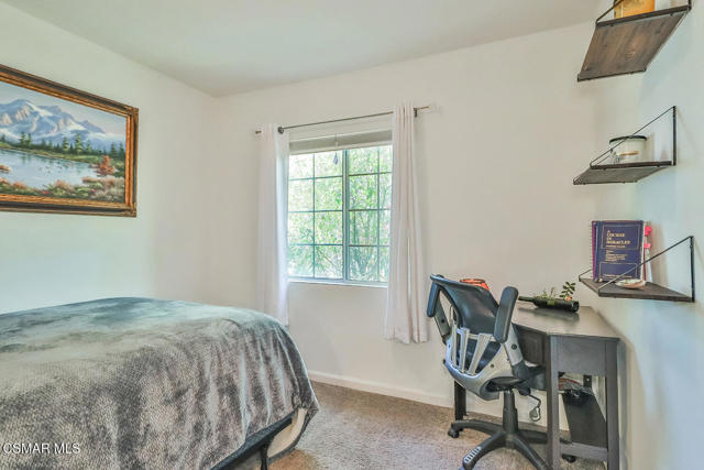 2433 Calle Narciso, Thousand Oaks CA: https://media.crmls.org/mediaz/70cbc39b-be39-440c-a906-fa885a6f6e88.jpg