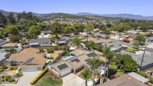 122 Taft Avenue, Ventura CA: https://media.crmls.org/mediaz/70cc2f69-aed3-488a-a496-404ea2066bfc.jpg