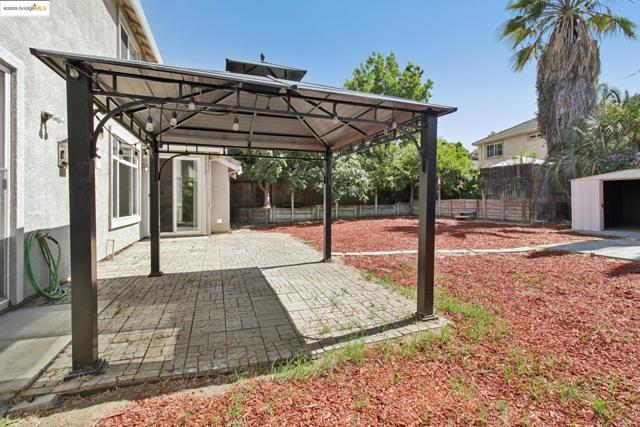 1838 Buck Mountain Ct, Antioch CA: https://media.crmls.org/mediaz/70cdb8c4-e117-4163-a20c-f45cb735d2ed.jpg