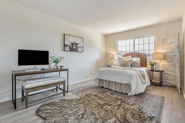 310 Clifton Road, Pacifica CA: https://media.crmls.org/mediaz/70ce165f-6681-4421-9232-510db290bc94.jpg