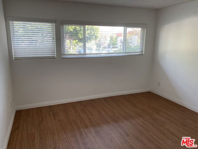 4244 Duquesne Avenue, Culver City CA: https://media.crmls.org/mediaz/70ce4fb3-91dc-425b-982a-5b42c6cd5398.jpg