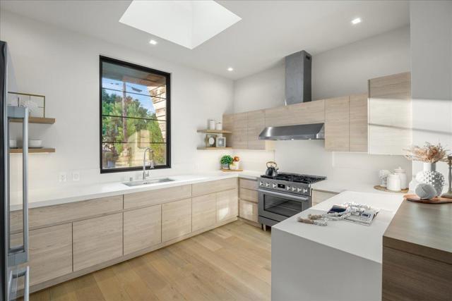 1627 Shirley Avenue, Los Altos CA: https://media.crmls.org/mediaz/70cecff3-43ca-4122-bb39-1eef1f8fb6c1.jpg