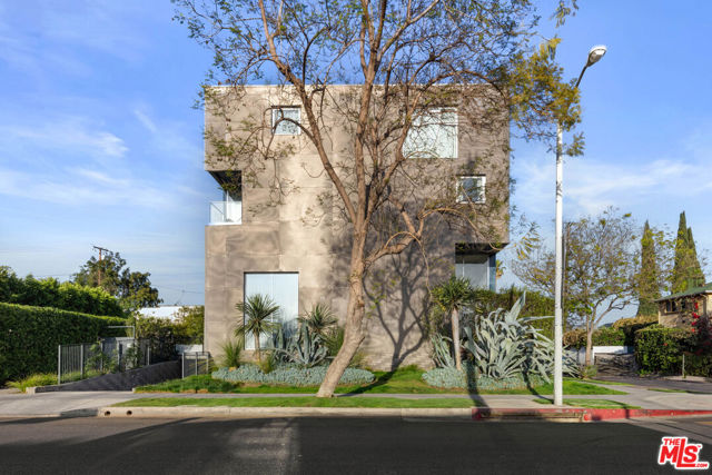 Image 2 for 7917 Willoughby Ave #4, Los Angeles, CA 90046