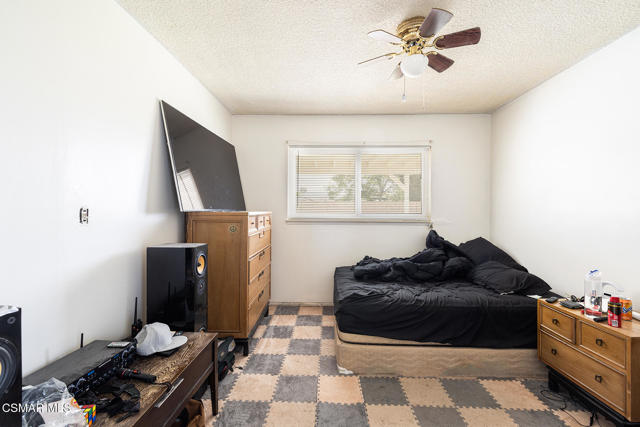 1620 Spence Street, Simi Valley CA: https://media.crmls.org/mediaz/70cf4e8b-9405-4622-b876-eab23ade5db8.jpg