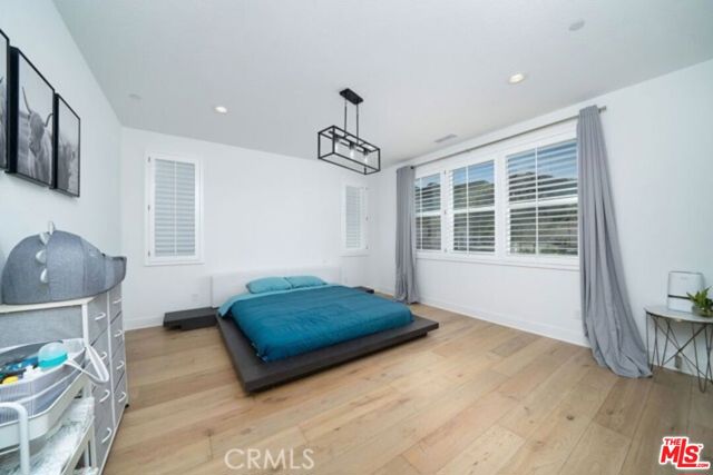 19278 Blackthorn Drive, Santa Clarita CA: https://media.crmls.org/mediaz/70cf5389-8be9-4360-b3a5-2dd2ab6e1b6e.jpg