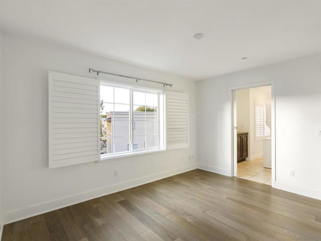 2400 Torrey Pines Rd, La Jolla CA: https://media.crmls.org/mediaz/70cfd530-8b71-4f5c-8eb2-ac37b41156ff.jpg