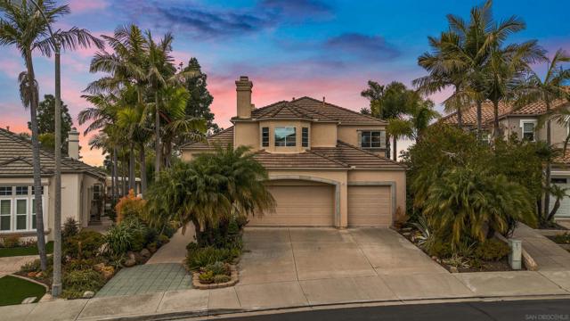 2352 Rock Crest Gln, Escondido CA: https://media.crmls.org/mediaz/70d00d28-5dda-4e22-8df2-346763e66e0a.jpg