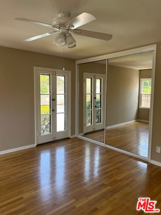 12825 Waddell Street, Valley Village CA: https://media.crmls.org/mediaz/70d03b9b-dab9-4141-99b8-ea0b74c32f8d.jpg