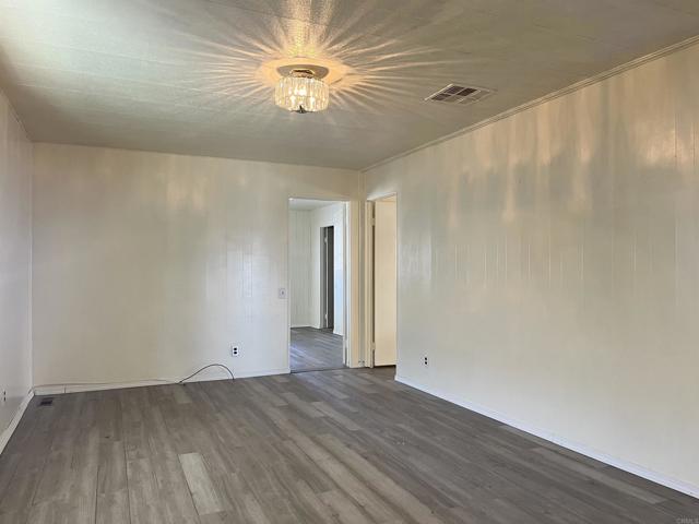 3535 Linda Vista Drive, San Marcos CA: https://media.crmls.org/mediaz/70d03ffd-9232-4a29-ac99-95ce78a597c4.jpg