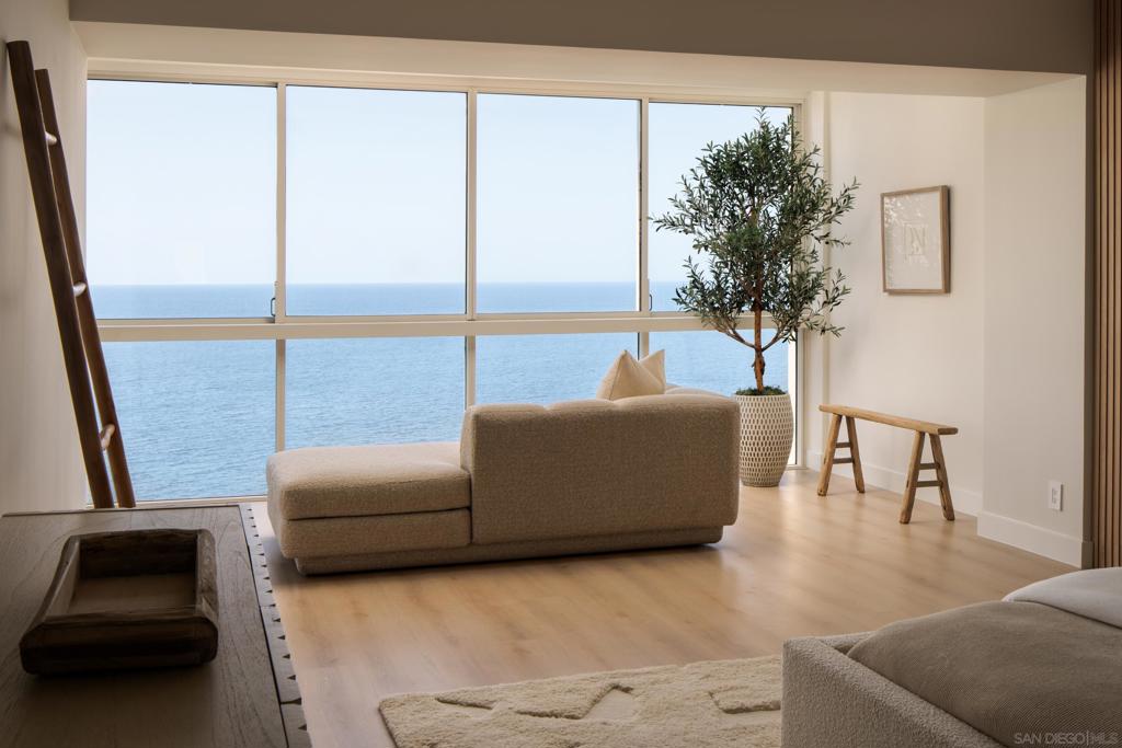 939 Coast - photo 13