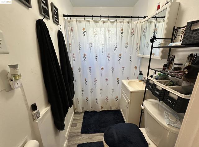 933 Kentucky St, Vallejo CA: https://media.crmls.org/mediaz/70d05b49-d18a-4504-82da-34645b2411ce.jpg