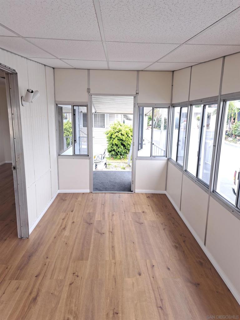 MLS #250026383SD image #5