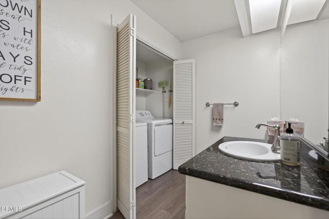 1430 Clayton Way, Simi Valley CA: https://media.crmls.org/mediaz/70d29ea7-9e32-44f8-bdce-4c88951ac878.jpg