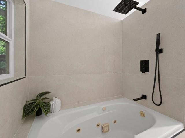 201 Lake Street, Boulder Creek CA: https://media.crmls.org/mediaz/70d31a8c-f3ba-4913-a6c6-ce9108bb3bfd.jpg