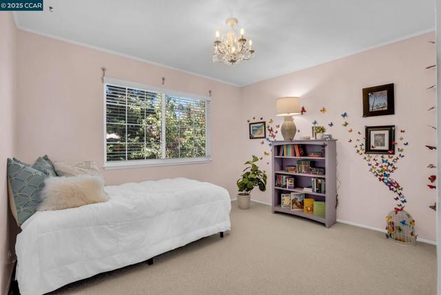 102 Monasterio Ct, San Ramon CA: https://media.crmls.org/mediaz/70d4974c-2b6d-4abe-bd7f-809b10cc5625.jpg