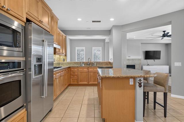 2073 Via Alba, Palm Desert, CA 92260