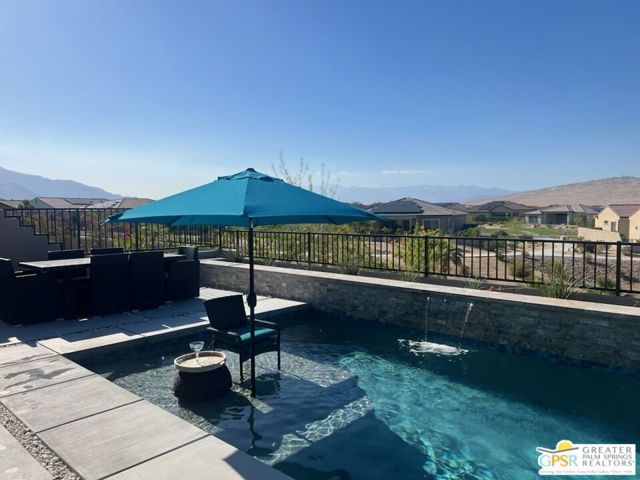 101 Zinfandel, Rancho Mirage CA: https://media.crmls.org/mediaz/70d58c23-5af6-48ee-ad7f-97a75de675d1.jpg