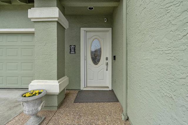 1650 Mimosa Street, Hollister CA: https://media.crmls.org/mediaz/70d5a88b-8a90-4423-9ce3-c5d0055052c7.jpg