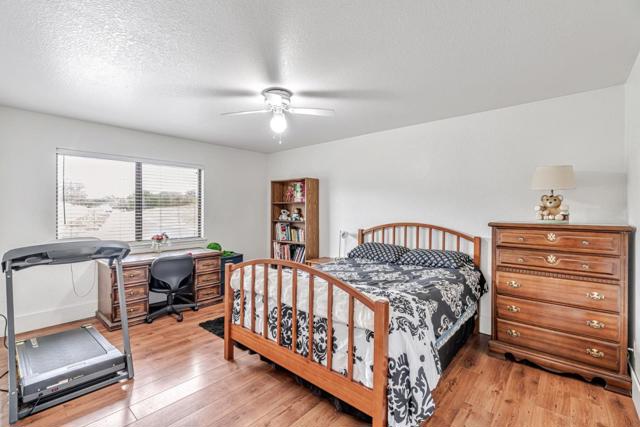 340 Merrill Road, San Juan Bautista CA: https://media.crmls.org/mediaz/70d5b581-cbd9-4cb0-8200-55700dfdd310.jpg